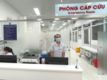 Lừa đảo “con cấp cứu, chuyển tiền ngay” đã xuất hiện ở Hà Nội: Nhà trường bật chế độ cảnh giác, bệnh viện hướng dẫn cách nhận biết thật-giả