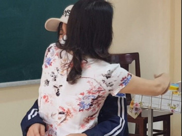 Tin tức - Tin tức 24h: Trần tình của cô giáo cắt tóc nữ sinh ngay trước lớp