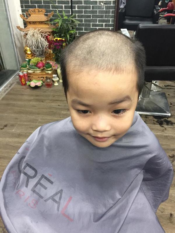 Cô gái trước và sau khi cắt tóc khiến dân mạng không khỏi ngỡ ngàng