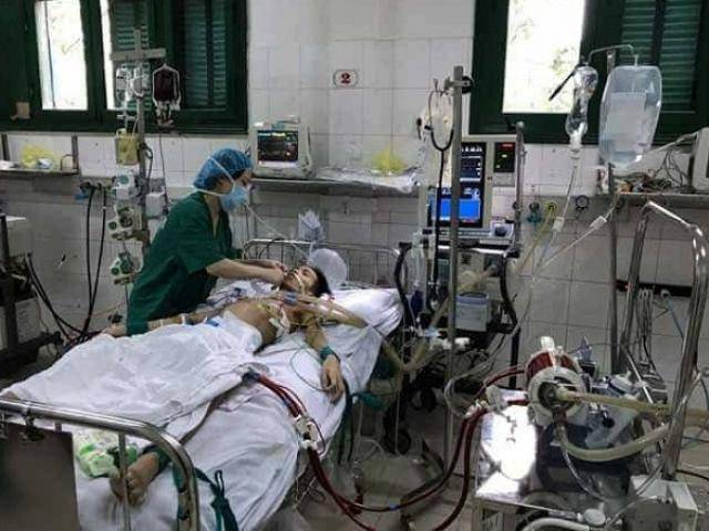 Nghẹn đắng tâm sự của người mẹ có con trai 16 tuổi nhưng cuộc sống lại đếm ngược từng ngày