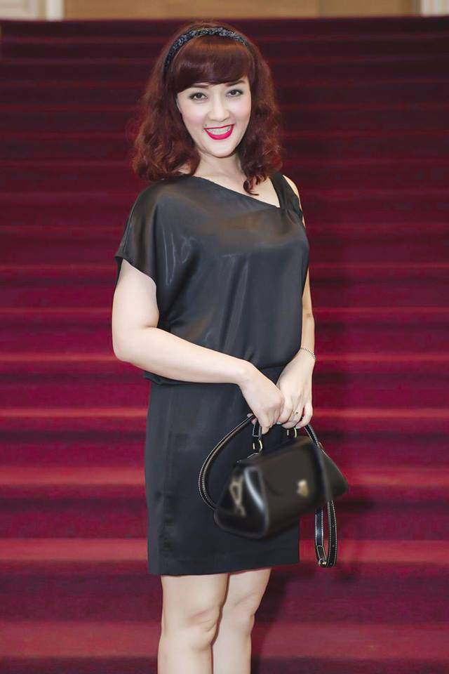 nghe si van dung u50 tre dep bo xa gai 20, doi lap vai giang ho trong "nguoi phan xu" - 3