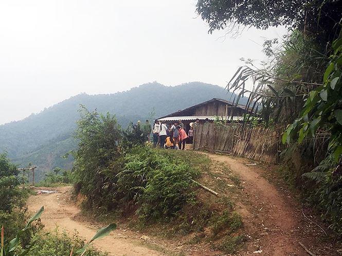 hai be gai bang rung trong dem thoat khoi ke giet 4 nguoi trong mot gia dinh - 3