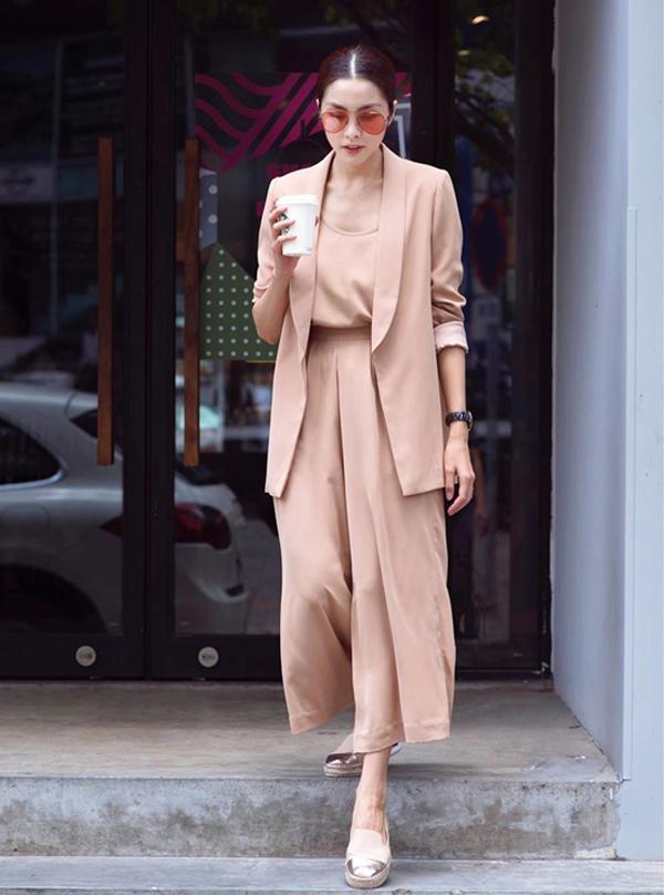 doi giay nay co gi ma tang thanh ha va do my linh lai me tit? - 1