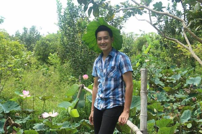 Hơn 40 tuổi chưa vợ con, trai đẹp Nguyễn Phi Hùng tiết lộ cuộc ...