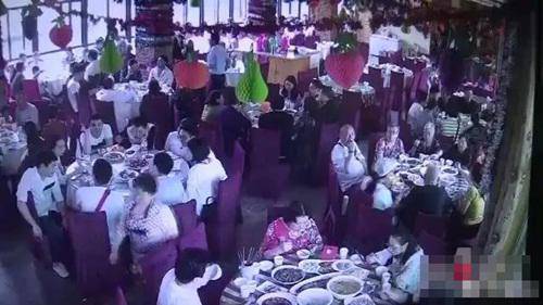 tin tuc 24h: xong hon le, co dau chu re tron mat de quyt tien tiec cuoi gay xon xao - 1