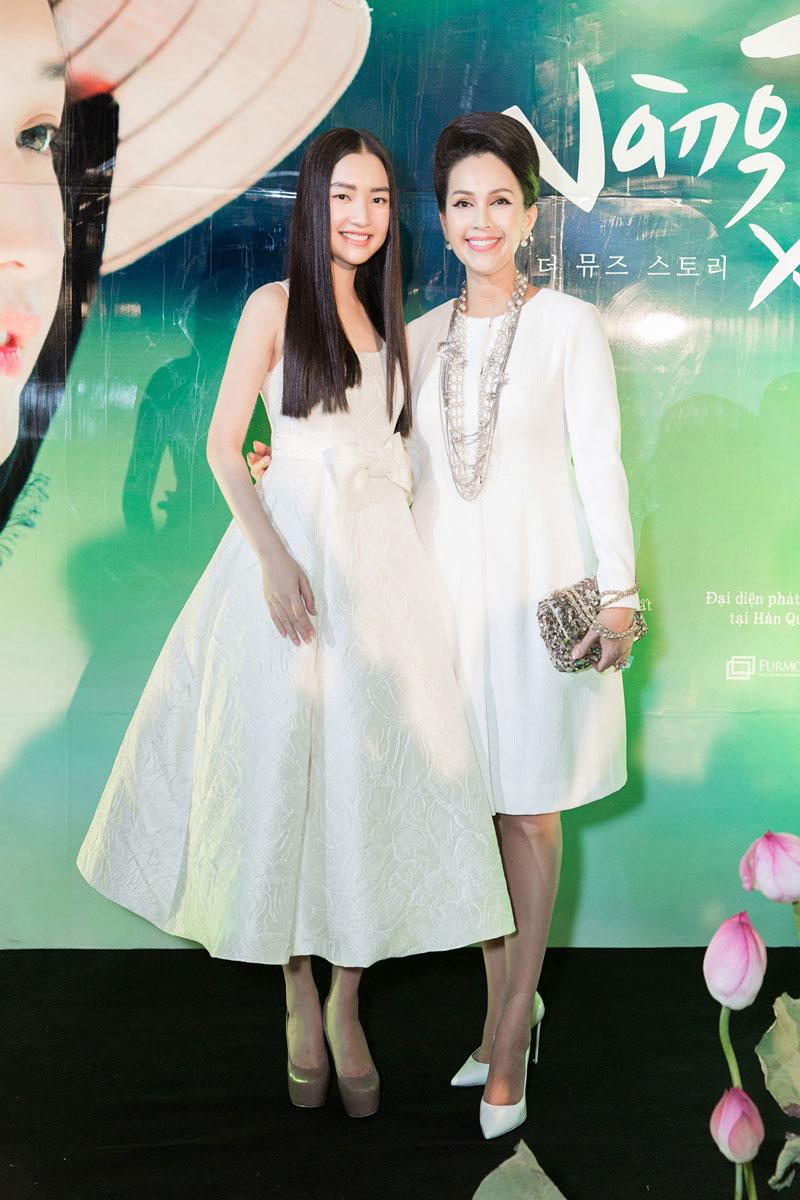 "nang tho xu hue" ngoc tran thay hai set do, do sac hh phuong le, ninh duong lan ngoc - 7