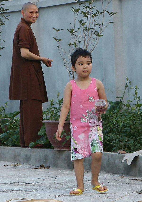 tin tuc 24h: lo than the nguoi dan ong bi vo danh ghen nhu thoi trung co o ca mau - 2