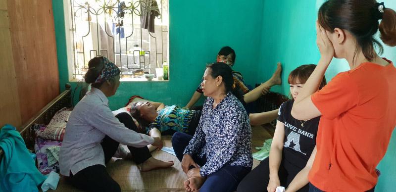 dam nuoc mat dua thi the lai tau se19 ve que nha - 6