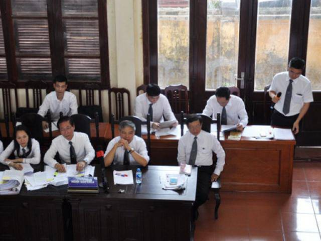 Luật sư phát hiện Bộ Y tế sửa câu hỏi của cơ quan điều tra, buộc tội bác sĩ Lương
