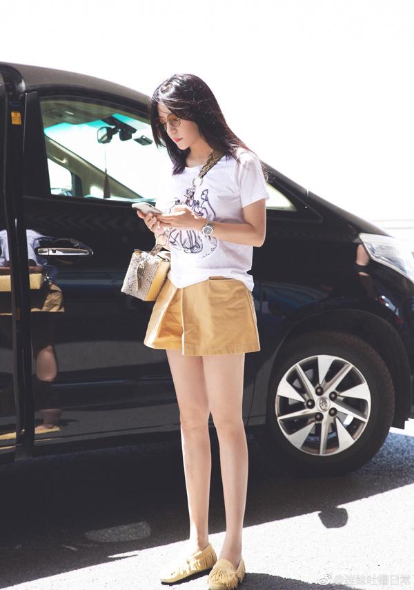 42 tuoi, trieu vy gay sot vi chan qua nuot nhung su that la vi "bi chinh qua da" - 1