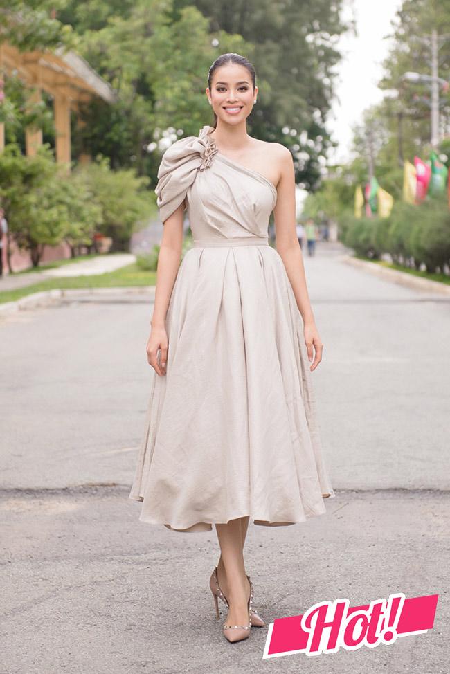 cung mac den trang ma ha tang van sang ngoi, phong cach phi phuong anh giam phong do - 5