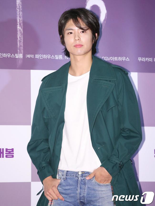 de chong o nha, song hye kyo hoa me don than co moi tinh voi trai tre kem 12 tuoi - 4