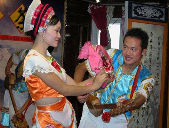 la lung noi nam nu da ket hon moi nam duoc tron 3 ngay de "quan he" voi tinh cu - 4