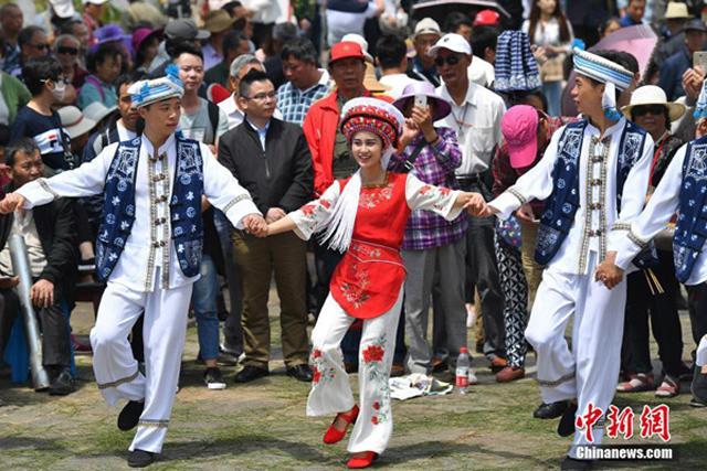 la lung noi nam nu da ket hon moi nam duoc tron 3 ngay de "quan he" voi tinh cu - 3
