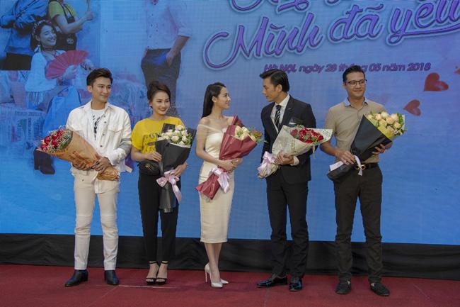 sanh doi sau scandal tinh ai, nha phuong va nhan phuc vinh lan dau cong khai quan he thuc su - 1