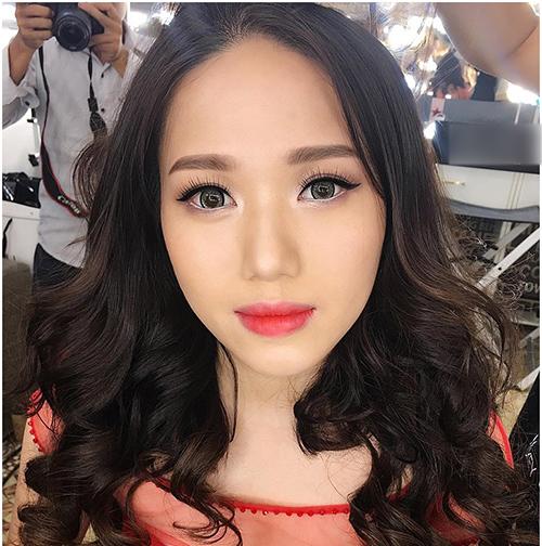 ban co nhan ra "hoa mi online" thuy chi voi nhan sac ngay cang chin muoi sau khi o an? - 13