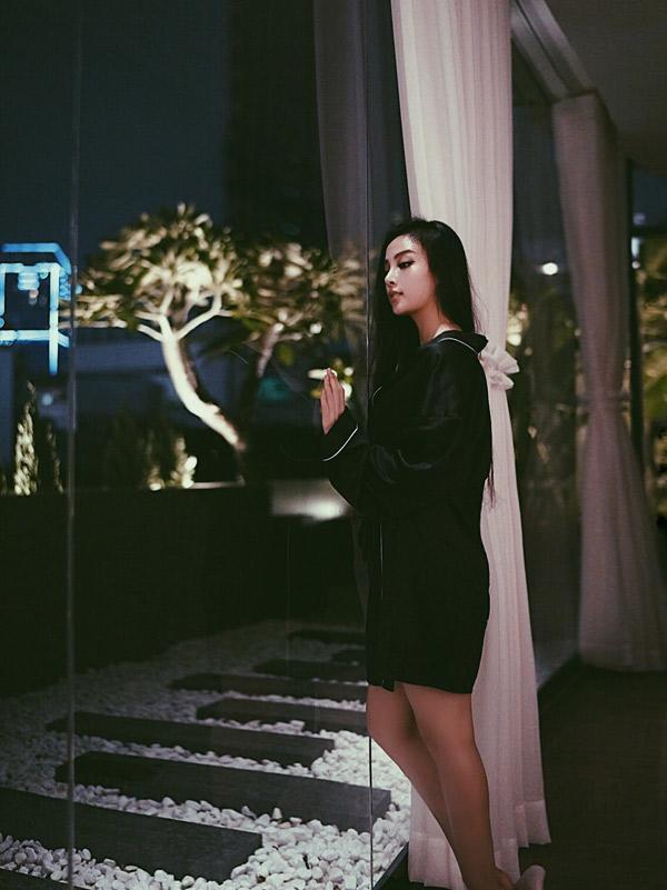 "choang" voi nha pho tram ty dep lung linh giua trung tam sai gon cua hot mom huyen baby - 11