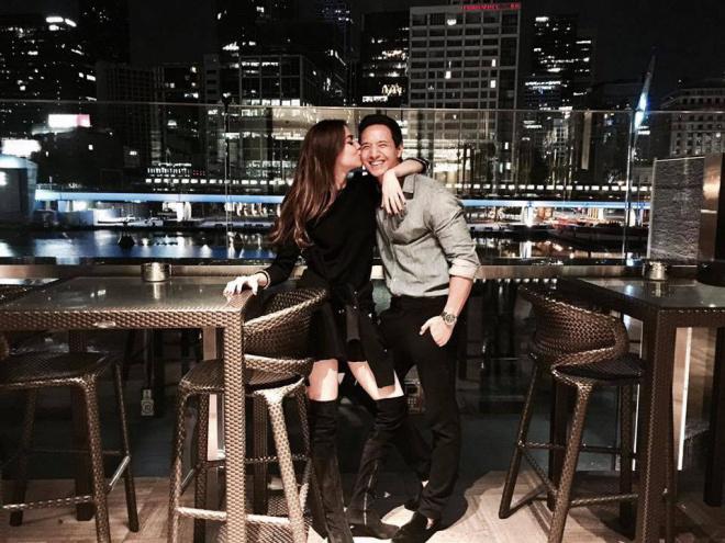 dang hinh anh kim ly ngu guc trong long, ho ngoc ha goi ban trai la "cau be" - 2