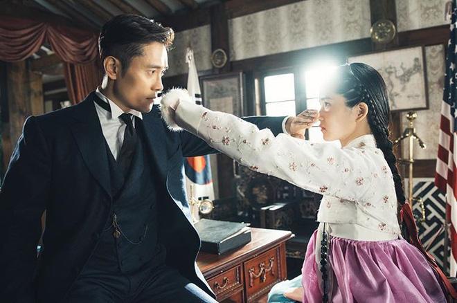 lan hiem hoi vo chong lee byung hun cong khai dua con trai xuat hien truoc cong chung - 4
