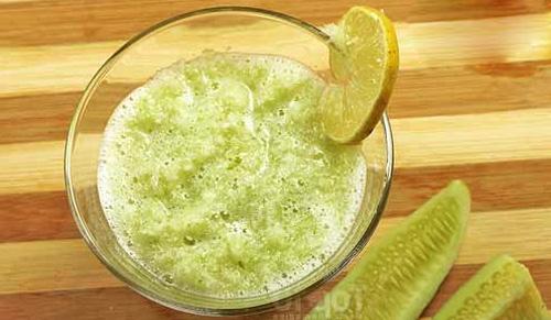 chay ra cho mua tum vai dang vao mua ve thuc hien meo lam trang da mat ngay - 12