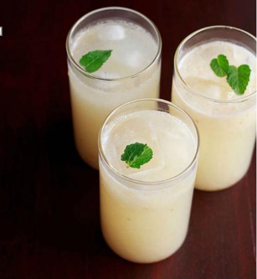 chay ra cho mua tum vai dang vao mua ve thuc hien meo lam trang da mat ngay - 2