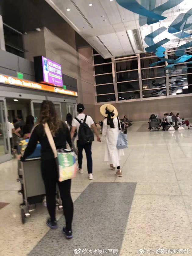 ngoi sao 24/7: moi 18 tuoi, dich duong thien ti "day thi" de rau trong nhu da ngoai 30 - 4