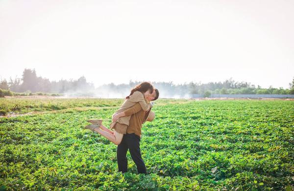 tan gai theo kieu "ngoi moc re", chang viet kieu uc cuoc duoc vo chi sau 2 tuan gap mat - 4