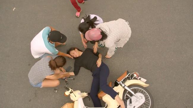 ca mot doi an oan: bi hai chuyen ba tim moi cach tong chau noi vao tu - 7