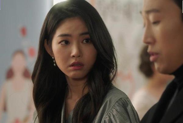 chong cu danh dap bat ke vo mang thai hay o cu, ly di 3 nam van hoi vay tien - 2