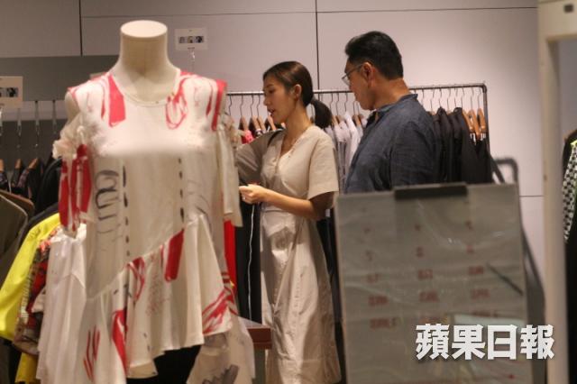 mang bau voi ban trai dang tuoi bo, kieu nu tvb duoc chong tuong lai "nang nhu nang trung" - 2