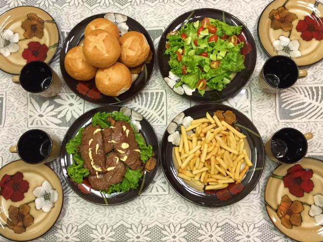 ban cham 2 con, me dam van nau nhung mam com de hue khien chong ngan ca com hang - 7