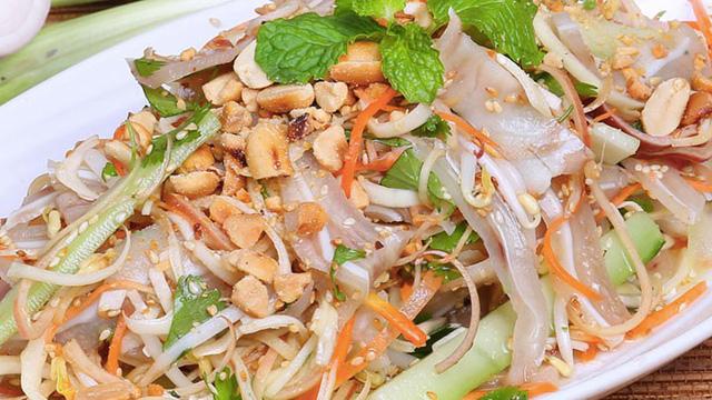 neu mang com di lam, hay tranh xa nhung thuc pham nay vi rat hai cho suc khoe - 3