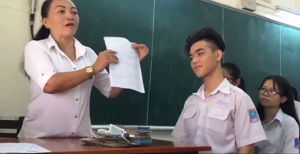 tin tuc 24h: tiet lo so tien "khung" vo cu bac si chiem quoc thai thue nguoi chem chong - 2