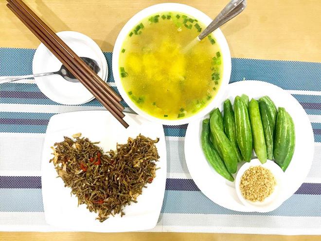 9x "de nhat dam dang", chi nau nhung bua com 50 nghin cung khien chong con tang can veo veo - 10