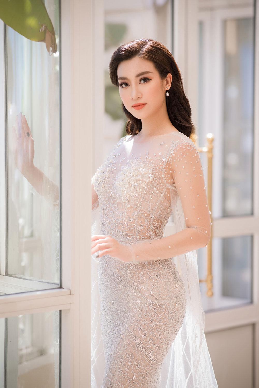 btc len tieng viec do my linh lam giam khao hoa hau viet nam 2018 - 1