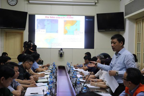 nguy co bao chong bao quet doc cac tinh ven bien, 3 tau ca dang gap nguy hiem - 1