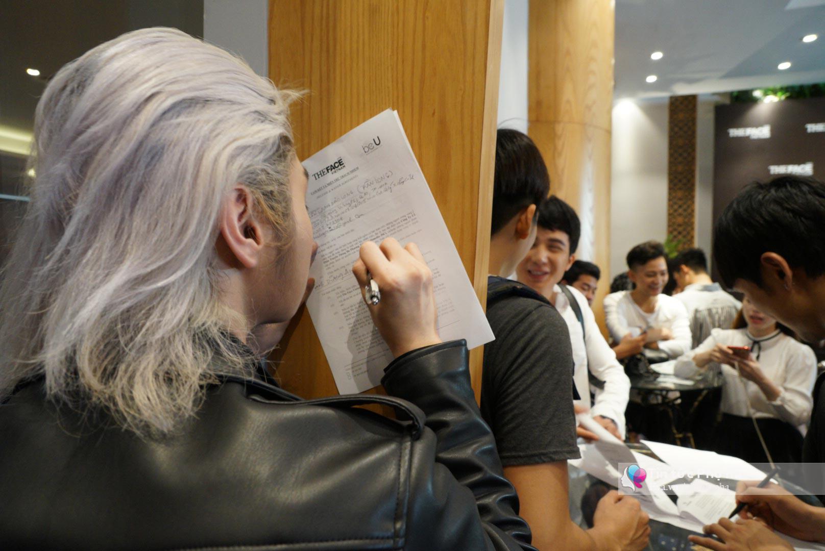 thanh hang, minh hang va vo hoang yen dong loat "thap sang" tham do the face 2018 - 12