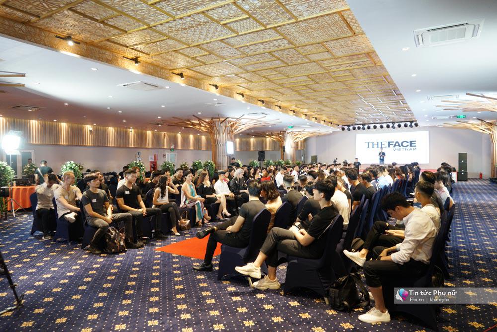 thanh hang, minh hang va vo hoang yen dong loat "thap sang" tham do the face 2018 - 11