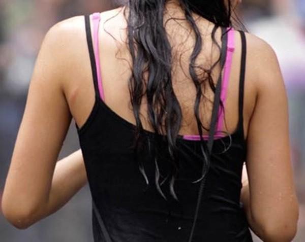 6 sai lam khi chon do ngay he khien nhieu co gai bi che luom thuom, phan cam - 12