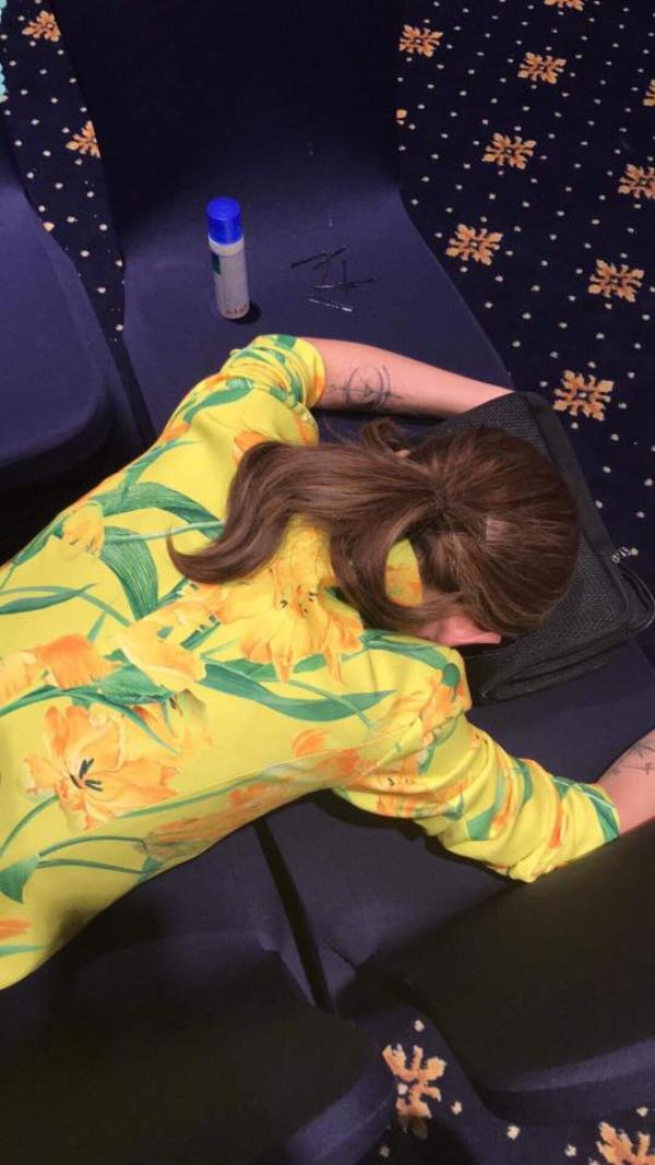 benh cu tai phat, vo hoang yen lai len con dau lung du doi tai the face 2018 - 3