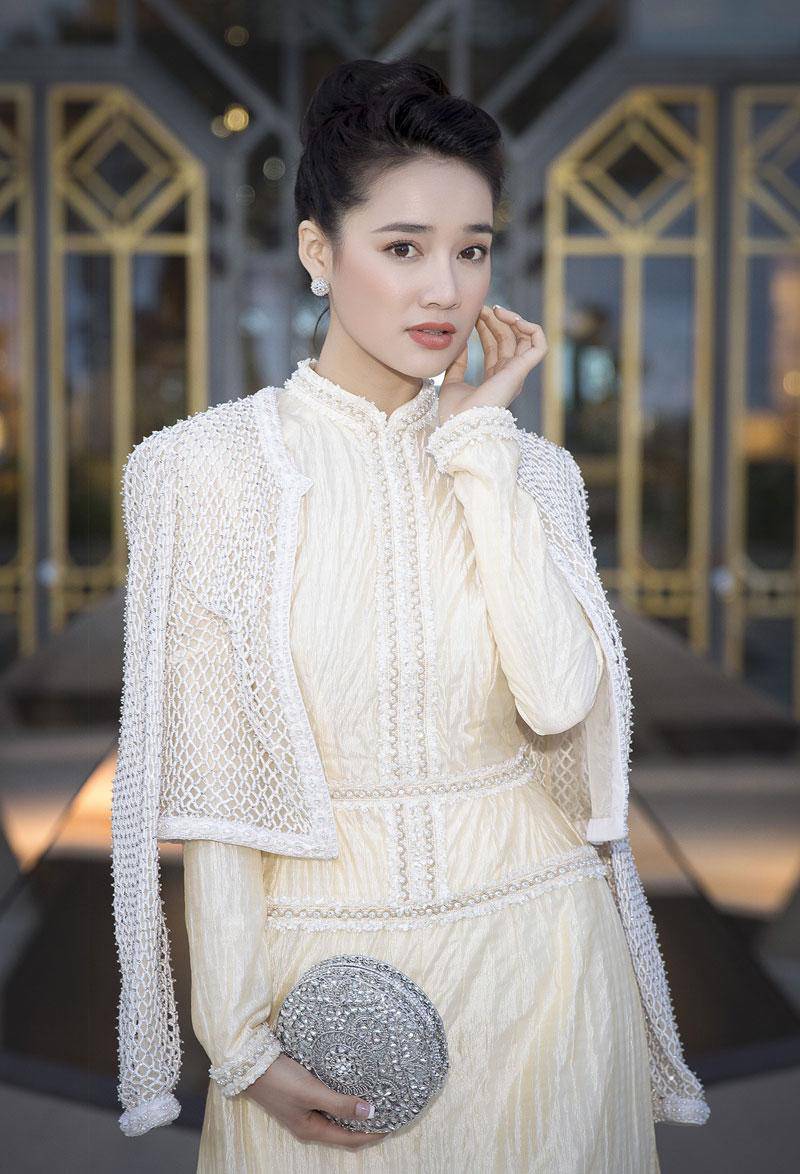 chan ngan hon le hang nhung nha phuong khong he kem canh khi dung hang - 6