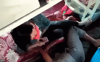 tin tuc 24h: doi nam nu "man nong" ngay tren xe giuong nam, hanh khach nhuc mat - 1