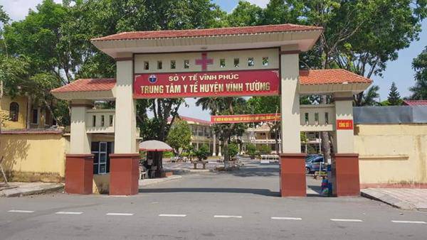 tin tuc 24h: doi nam nu "man nong" ngay tren xe giuong nam, hanh khach nhuc mat - 4