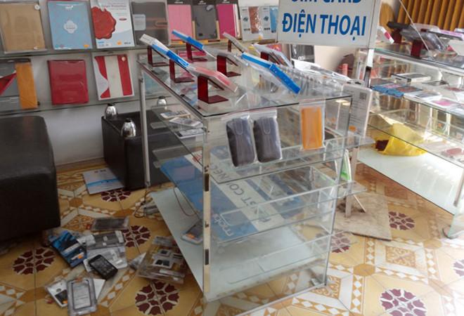 "can loi" voi nhung ten trom “da day lon len dau”, hon nhien danh chen tai tran - 2