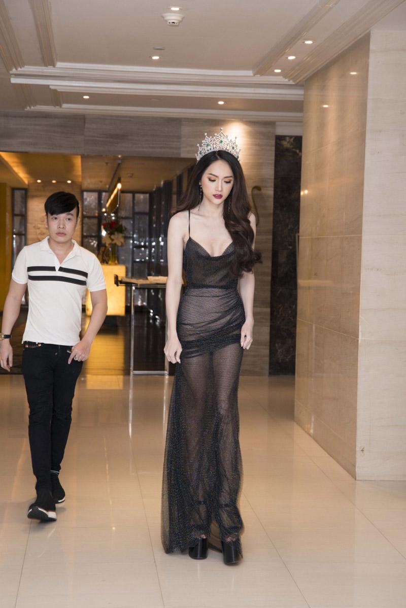 hoa hau huong giang do sac voi hai my nhan chuyen gioi noi tieng nhat thai lan - 1
