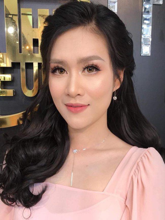 nguyet "thao mai” bi nghi phau thuat tham my khi xuat hien voi guong mat la - 3