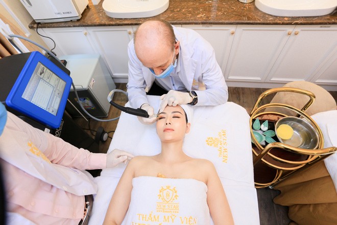 u40 dang van cong, da van min, hoa hau thu thuy dep quen tuoi - 6