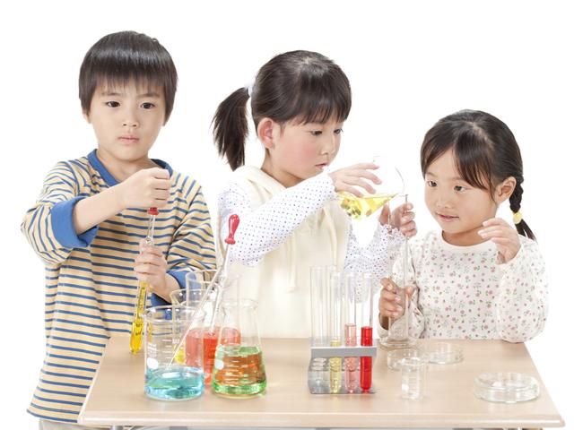 Những loại đồ chơi thông minh cho bé giúp phát triển trí não vượt bậc - 1