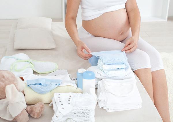 Những đồ dùng cần thiết cho trẻ sơ sinh 012 tháng tuổi