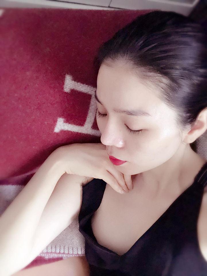 "nu hoang phong tra" le quyen dep nhu nu than bat chap mat moc khien gai son phai ghen ty - 6